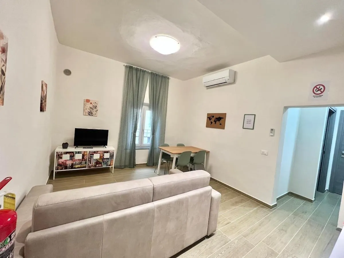 Casa S Trinita 15 Min Train Station, Visit Tuscany Prato  Italie